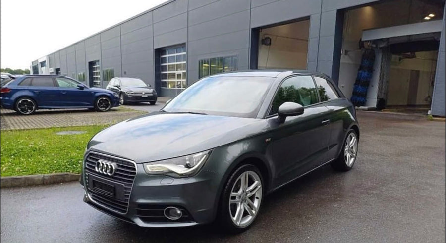 Audi A1 S line gris vendido por Autothman